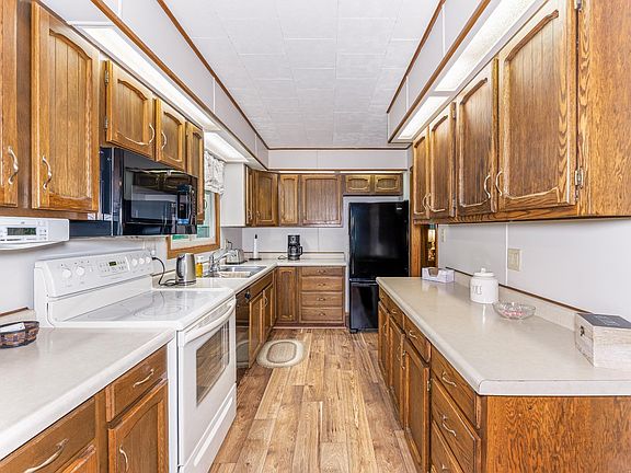 4th image of 3844 Highway 70 W