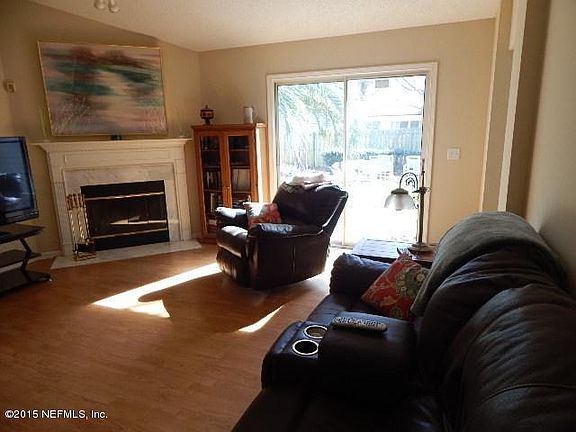 2nd image of 13618 Capistrano Dr S