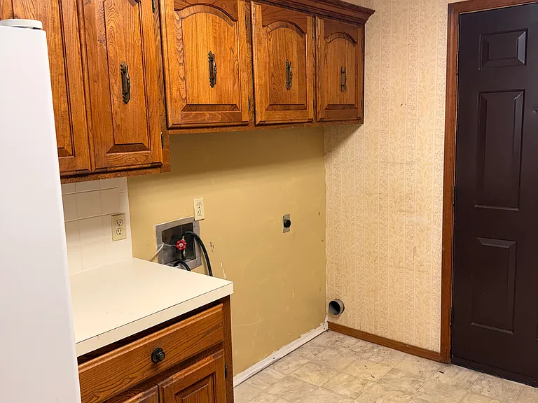 202 Burkle Ave #1 — Photo 5
