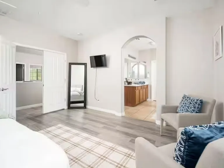 989 E Narrowleaf Ct — Photo 16