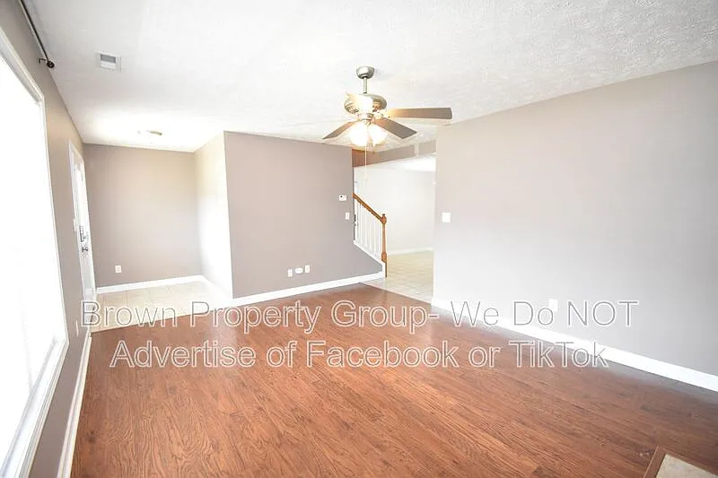 4 bed, 2.5 bath, 2150 sqft, $1,895 — Photo 4
