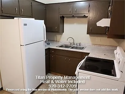 314 Cherry Lane - B — Photo 2