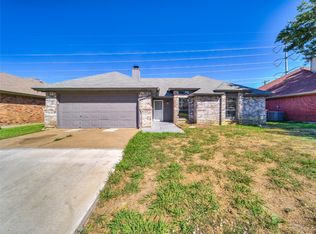 6503 Country Creek Dr, Arlington, TX 76001