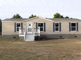 111 Kathis Ct, Aydlett, NC 27916