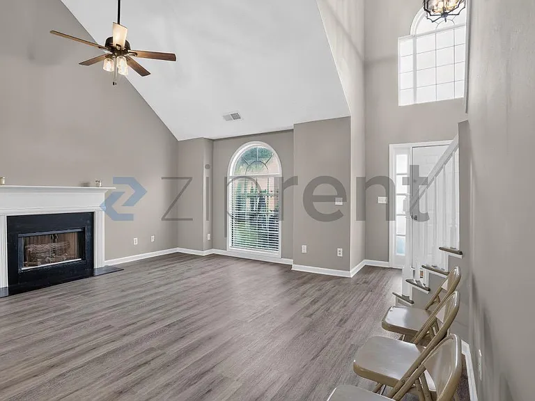 4972 Lake Park Cir — Photo 10