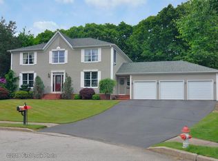 3 Macera Cir, Warwick, RI 02886