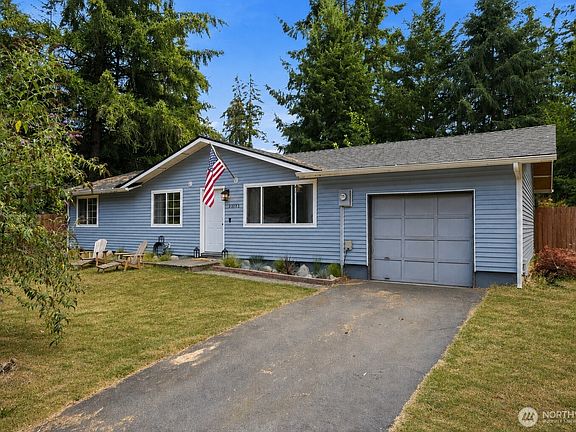 3rd image of 9335 Meridian Court SE