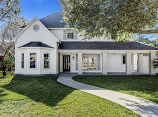 202 Greenbriar Dr, Friendswood, TX 77546