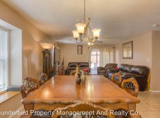 555 Whispering St SW, Albuquerque, NM 87121