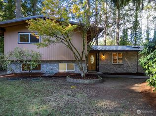 415 San Mar Dr NE, Olympia, WA