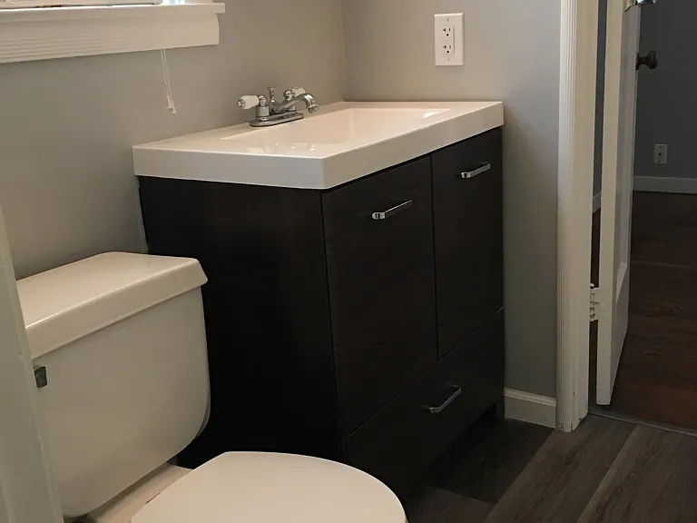 bathroom vanity sink