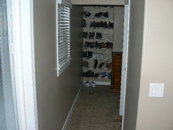 Master Bedroom Walk-inCloset