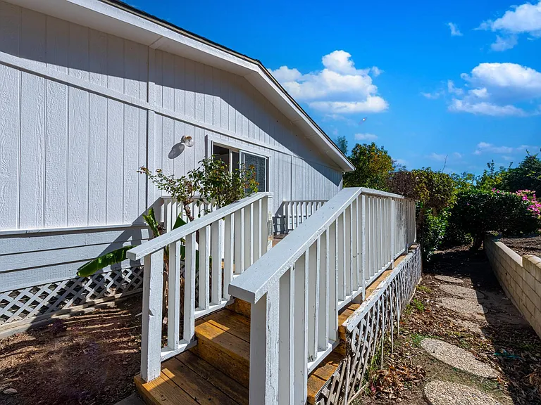 1057 E La Loma Ave — Photo 53