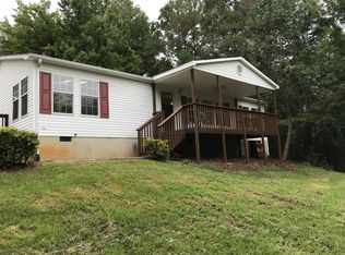 101 Lookout Ridge Rd, Blue Ridge, VA 24064