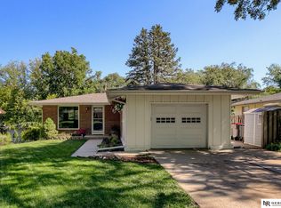 1449 W Avon Ln, Lincoln, NE 68505