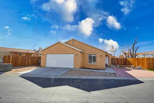 25029 Avenida Laredo Photo 1