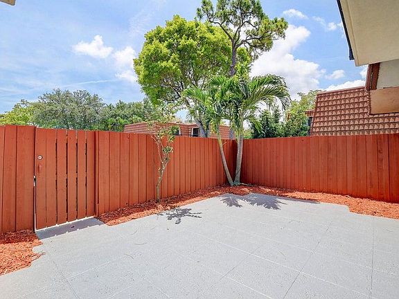 2nd image of 3003 San Clara Dr #3-B