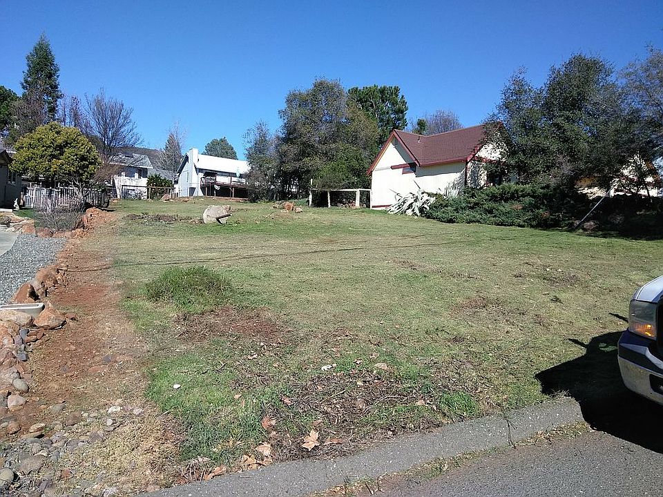 2nd image of 18984 Stonegate Rd