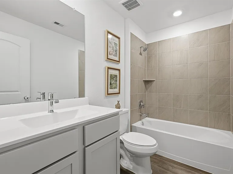 17719 Winfall Dr — Photo 31