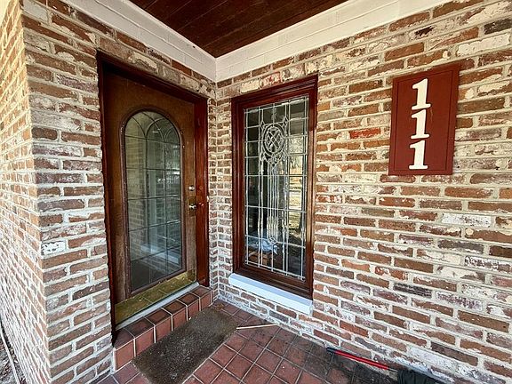 2nd image of 111 SW 23rd Ter