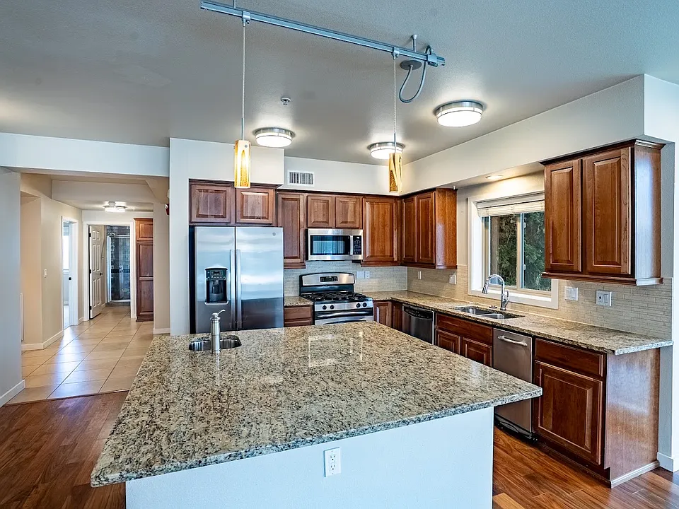 355 W Waterside Dr #101