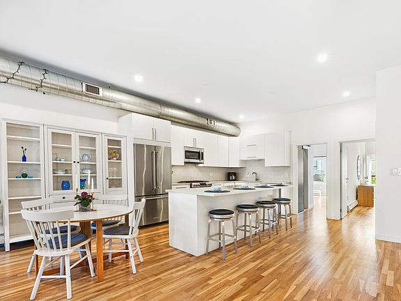 2nd image of 325 5th St #3