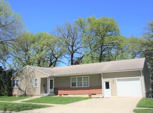 125 E O St, Forest City, IA 50436