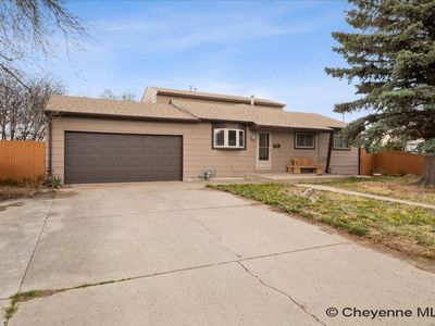 1616 W Leisher Rd, Cheyenne, WY, 82007