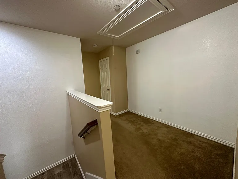8730 Manhattan Ave #8730 — Photo 50