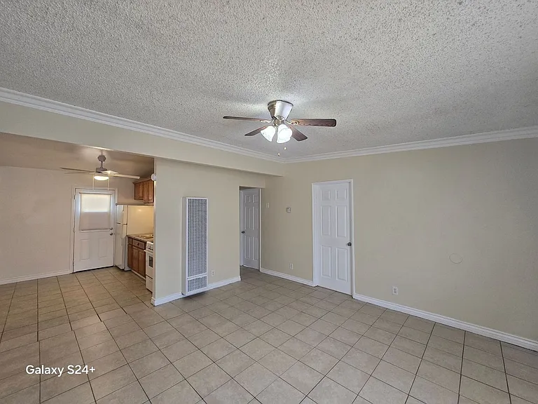 5826 Ocotillo Ave — Photo 2
