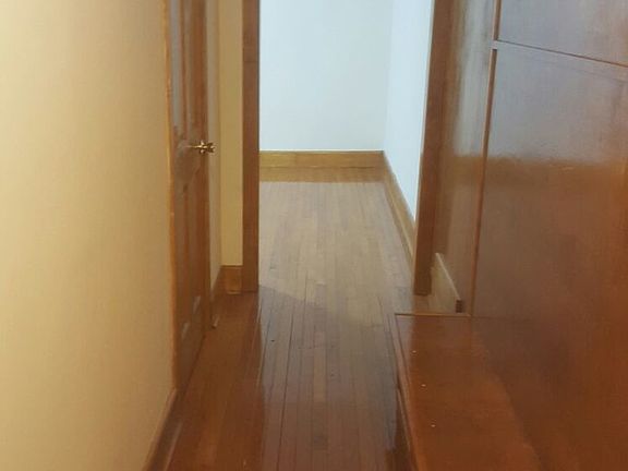 3rd image of 4152 49th St APT 3