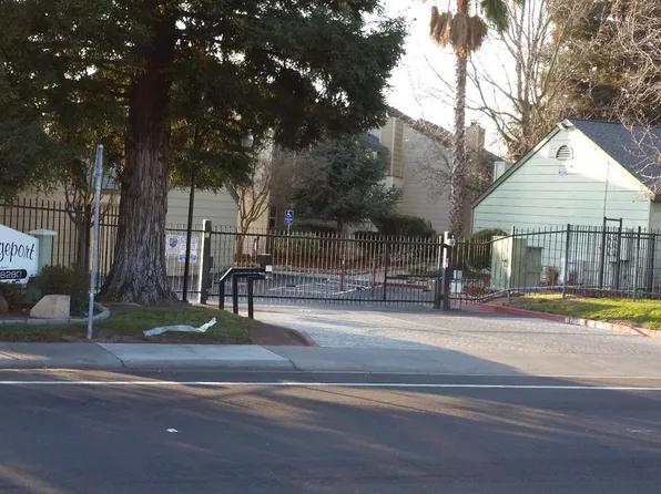 8228 Center Pkwy APT 46, Sacramento, CA 95823