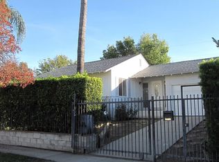 17630 Rhoda St, Encino, CA 91316