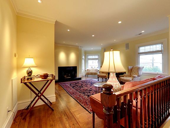 5th image of 2297 Green St #0