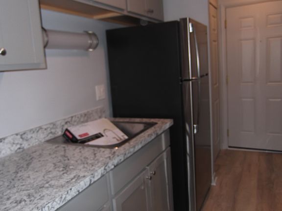 5th image of 7060 Villa Dr #6