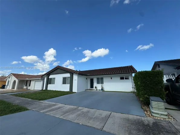 1051 NW 128th Ave, Miami, FL 33182