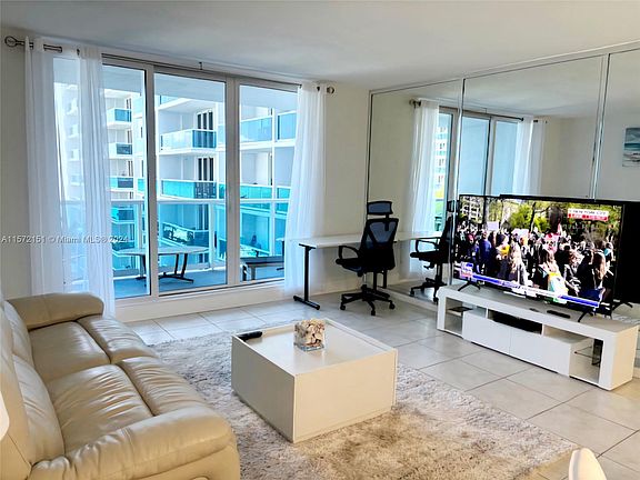 4th image of 2301 Collins Ave APT 824