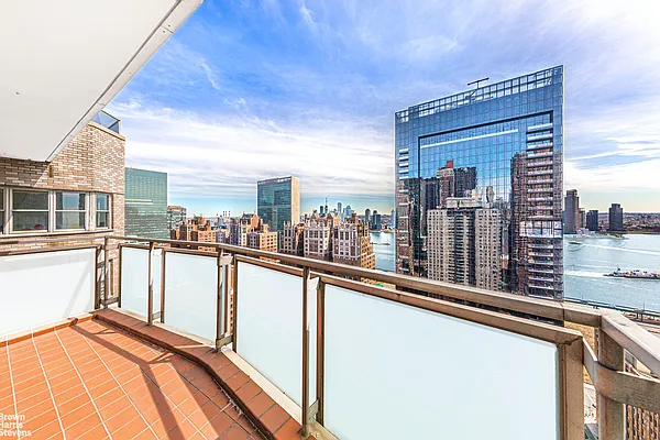 Sold by Brown Harris Stevens | media 6