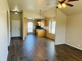 21205 Robin Ridge Ln, Edmond, OK 73012