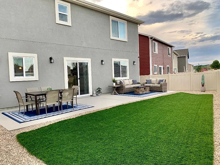 7567 Benecia Dr — Photo 28