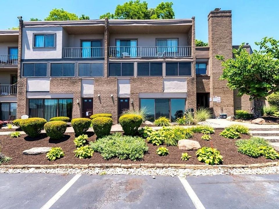1st image of 2500 Warsaw Ave Unit 13