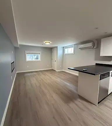 5th image of 1287 Cartier Blvd