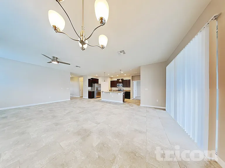 112 Waterside Cir — Photo 5