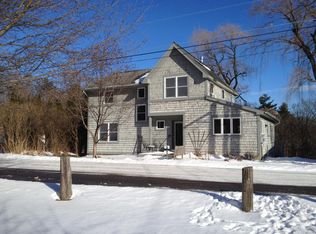 62 Central Ave, S Burlington, VT 05403