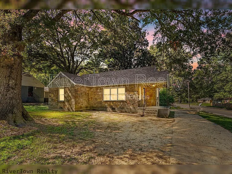 1678 Alta Vista Ave — Photo 4