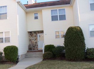 203 Bexley Ln, Piscataway, NJ 08854