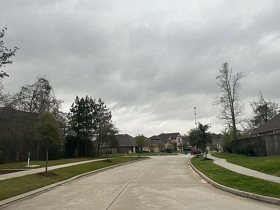 5th image of 18924 Rosewood Terrace Dr