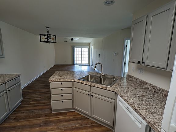 3rd image of 1503 Washington Ave
