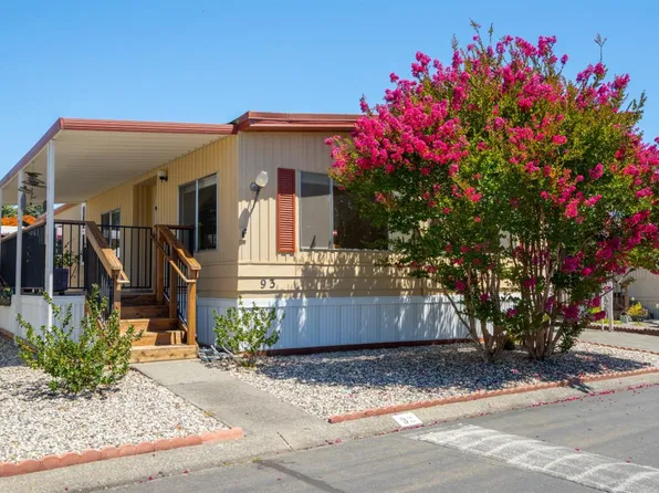 93 Kilarney Lane, Santa Rosa, CA 95403
