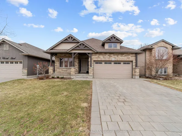 272 Walnut St, Lucan, ON N0M 2J0